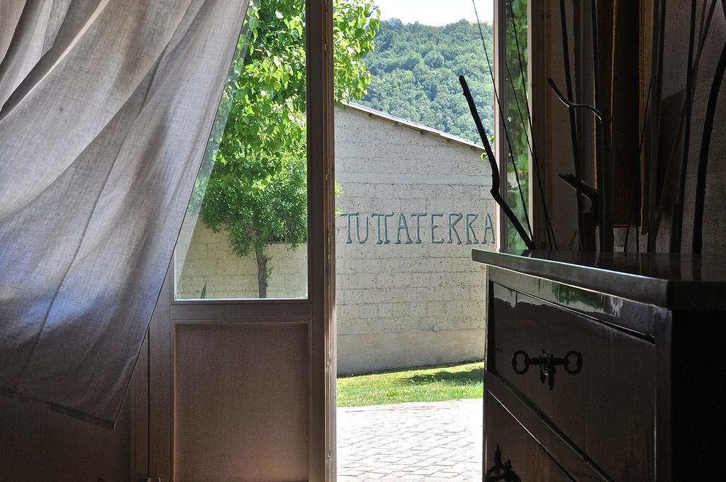 Tuttaterra Guest House Serra San Quirico Room photo
